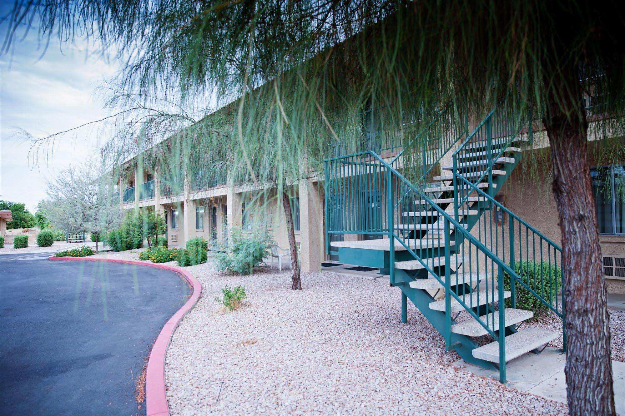 Studio 6-Mesa, Az Exteriör bild